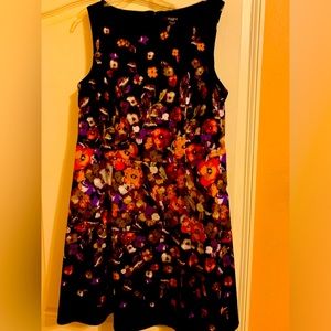 Very pretty ballet neck dress size 16